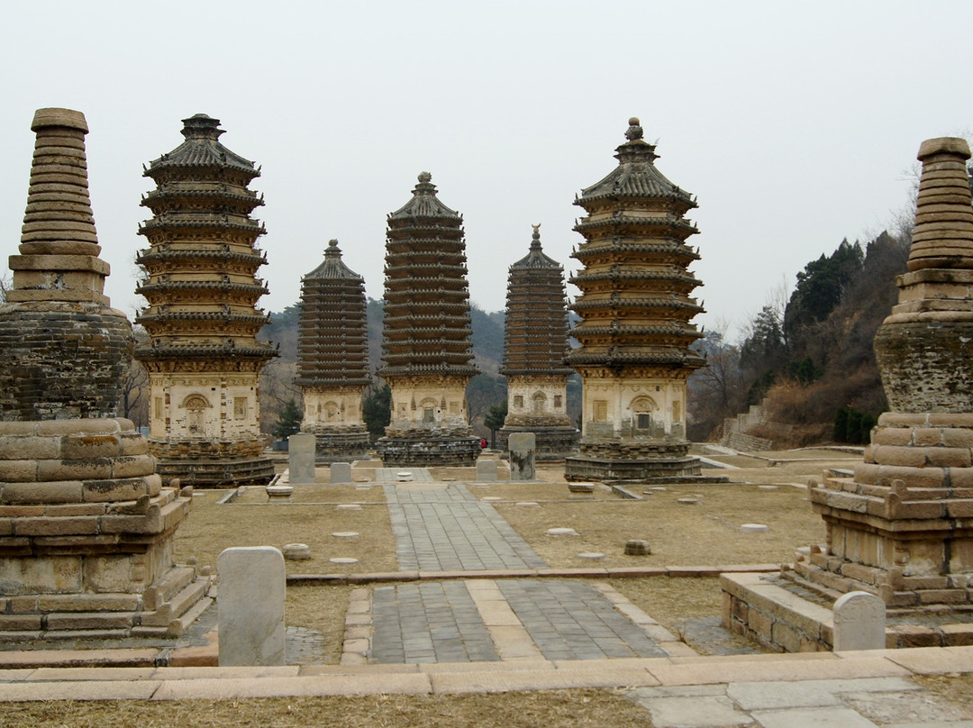 银山塔林-北京市必去景点
