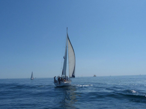 Aurum Yacht-卡斯特尔德费尔斯必去景点