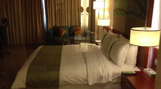 深圳东华假日酒店主图