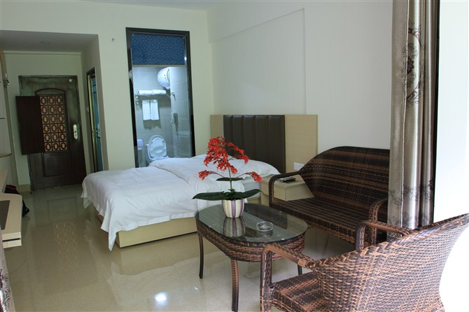 山水时尚连锁酒店巴马店主图