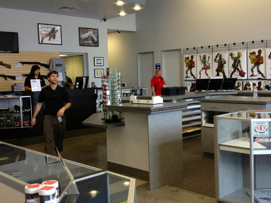 C2 Tactical-坦佩必去景点