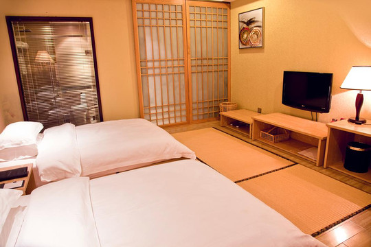 南边风车 | 格尔国际饭店（郑州经开中心广场地铁站店）主图