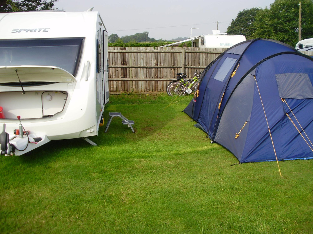 Halfway House Caravan Park and Campground