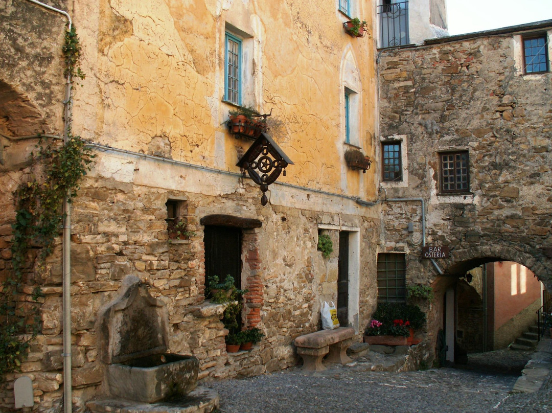 Colla Micheri Medieval Village-Laigueglia必去景点