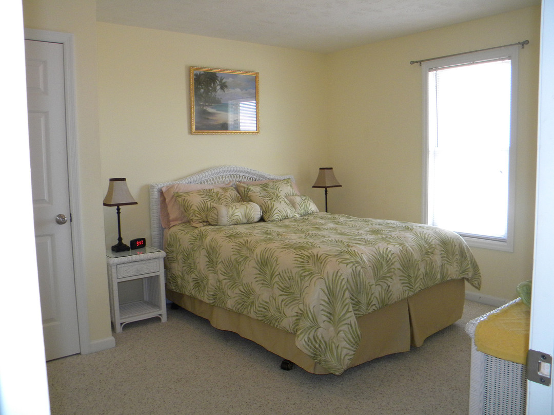 Sea Coast Suites 15