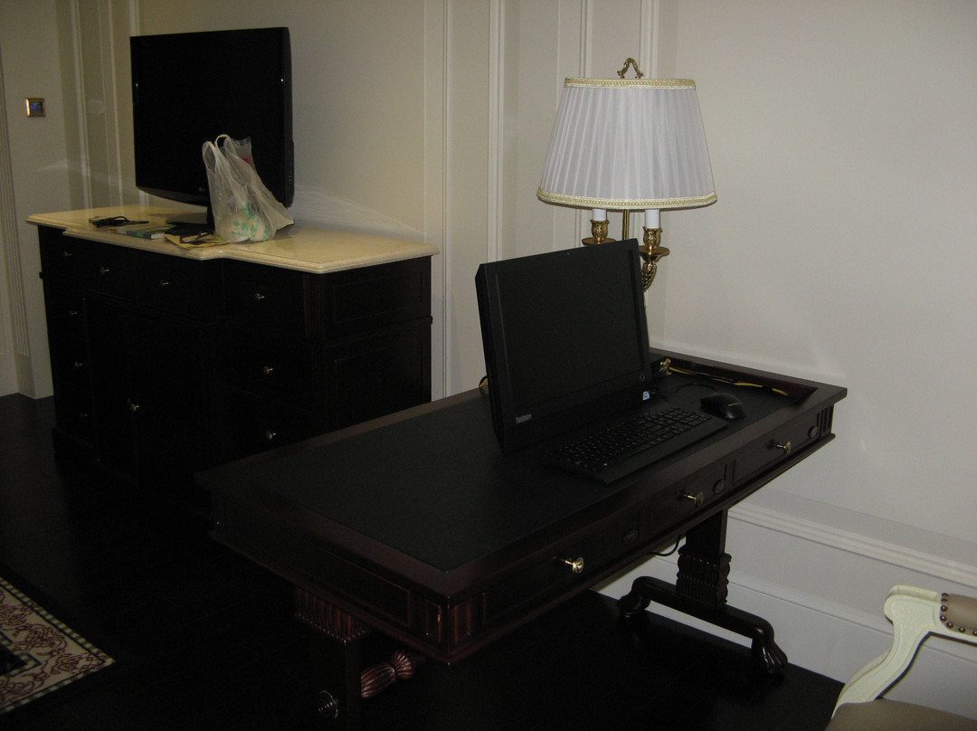 熹龙国际大酒店主图