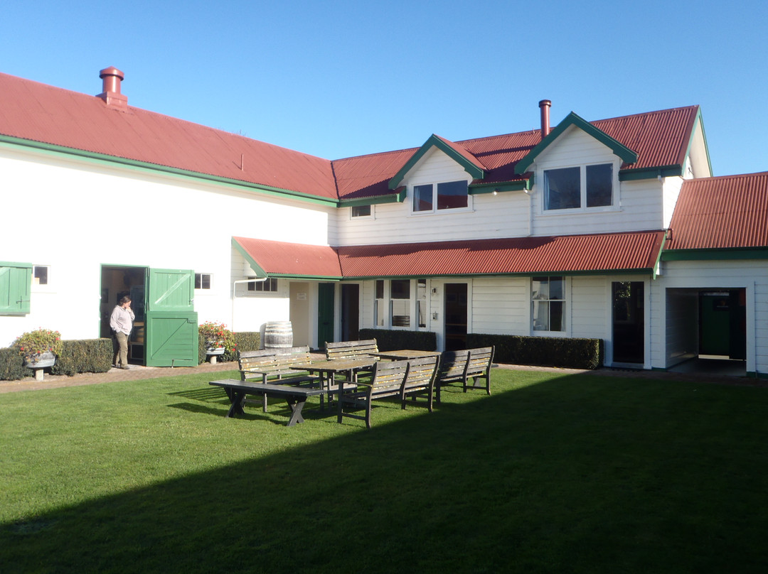 Ngatarawa Winery景点图片