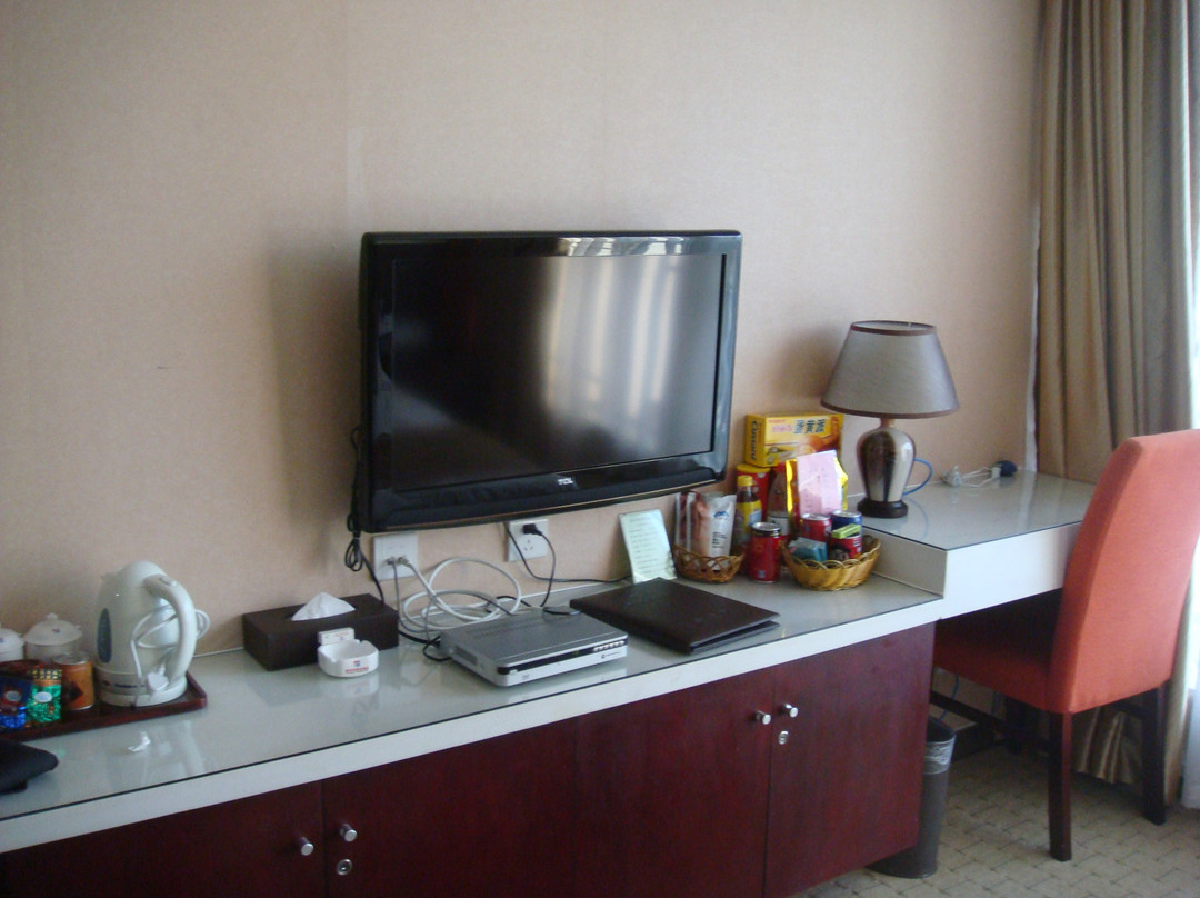 世豪假日酒店主图