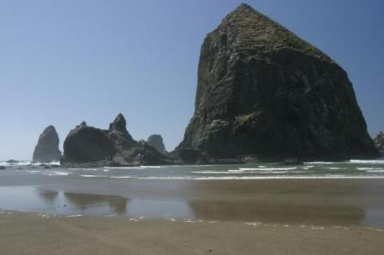 Cannon Beach-坎农比奇必去景点