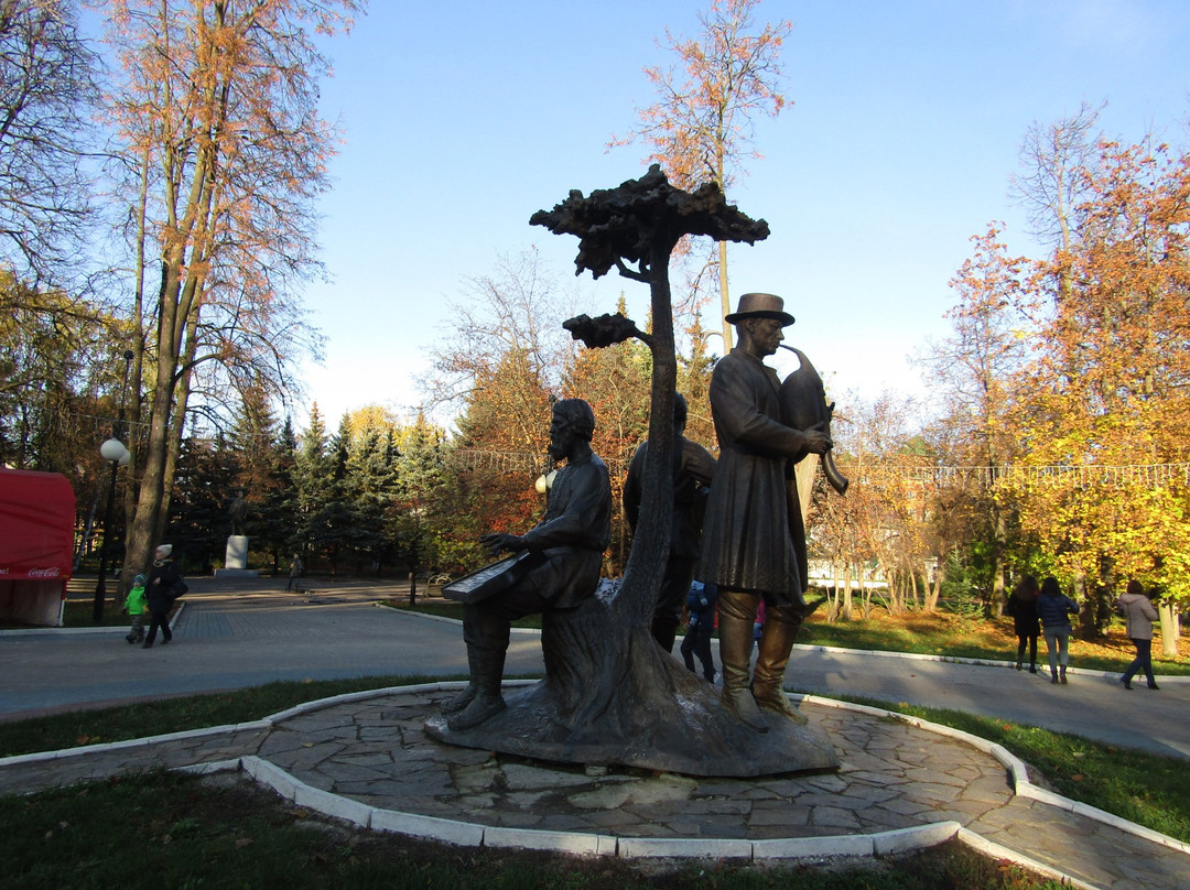 Bol'shoy Shaplak旅游景点-Sculpture The Tree of Life