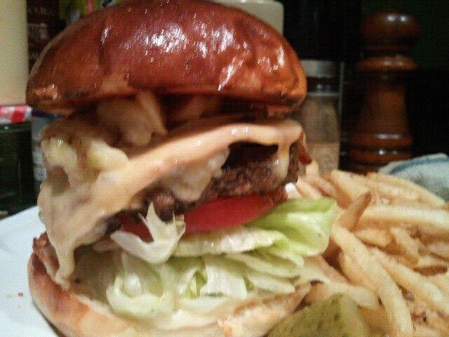 タヴァーン　ぢっぷ