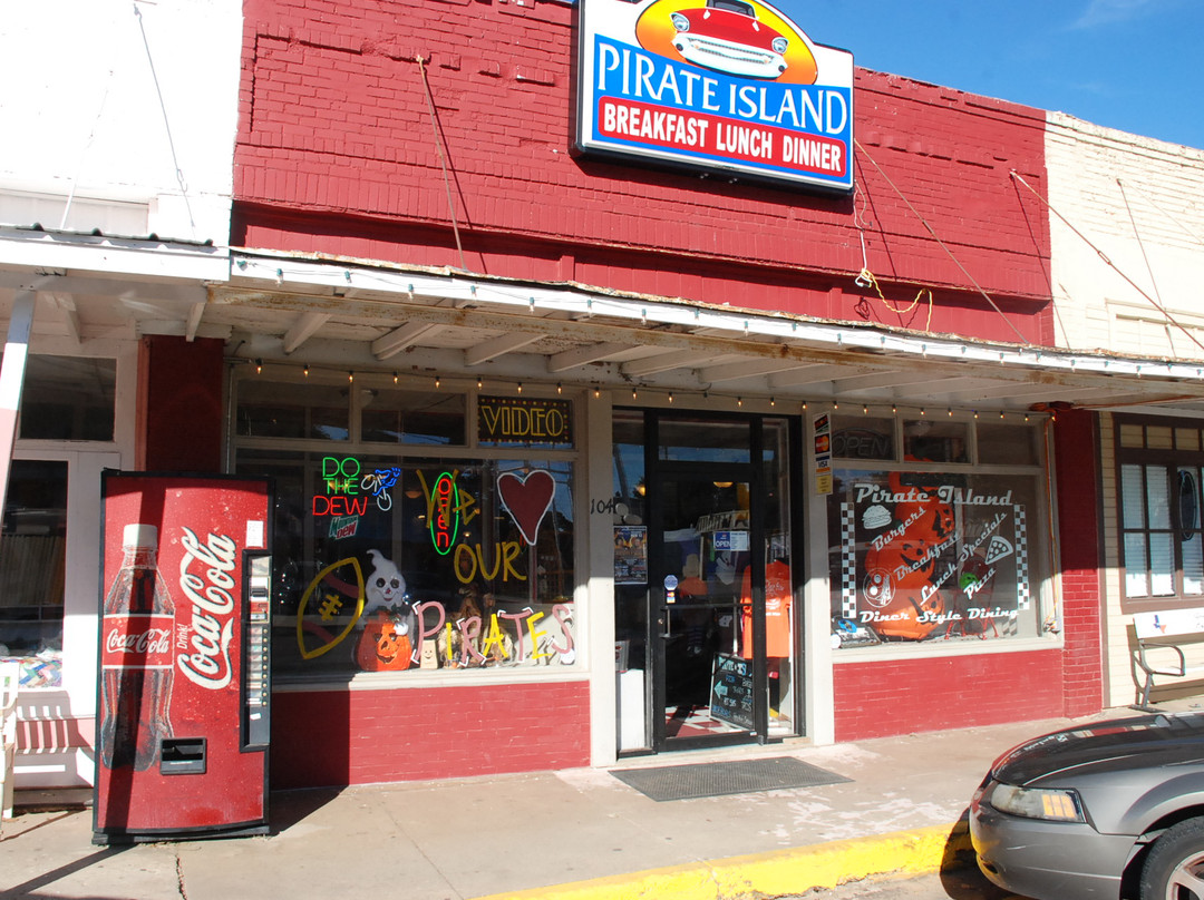 Collinsville餐馆和美食-Pirate Island