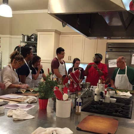 Sur La Table Cooking Class-伯明翰必去景点