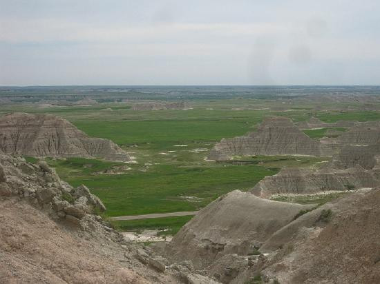 Saddle Pass Trail景点图片