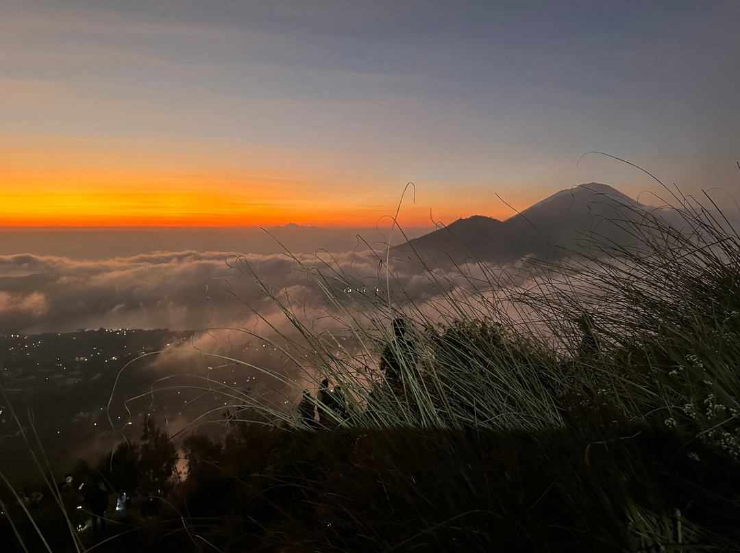 Hiking mount batur bali景点图片