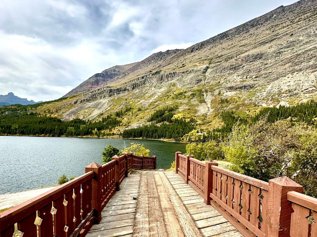 Cracker Lake Hike景点图片