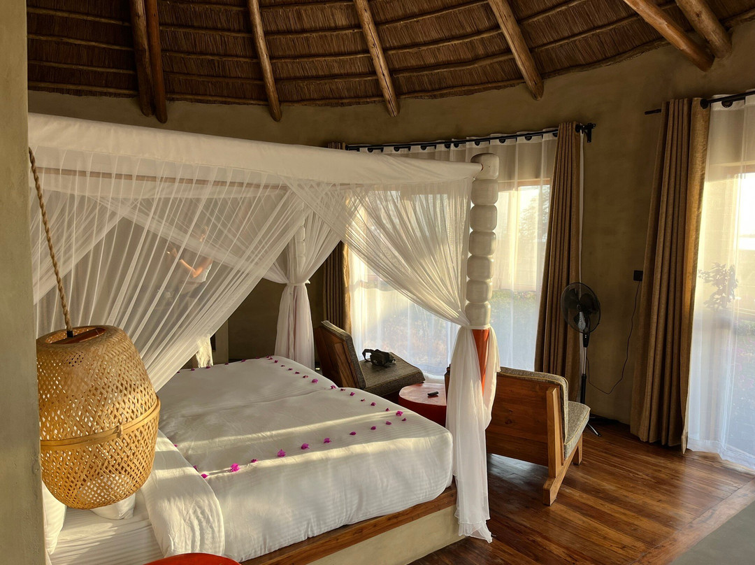 Suricata Boma Lodge