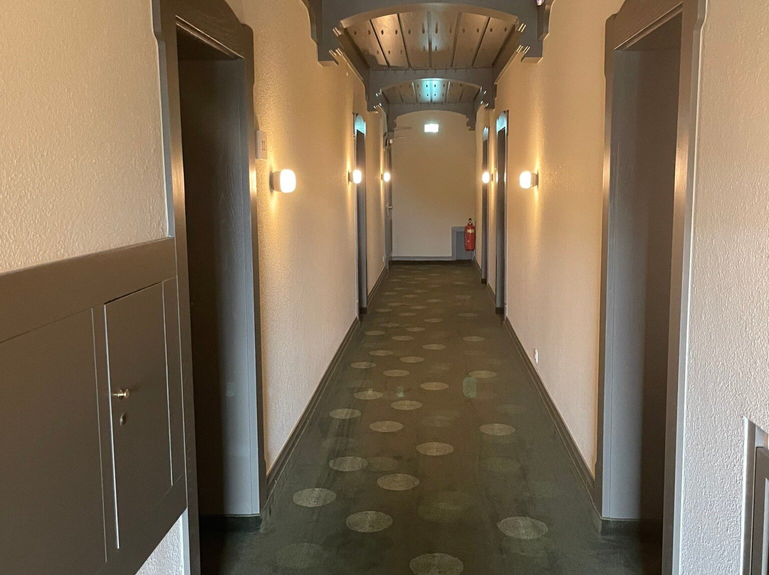 霍恒瑞德玫瑰园酒店主图