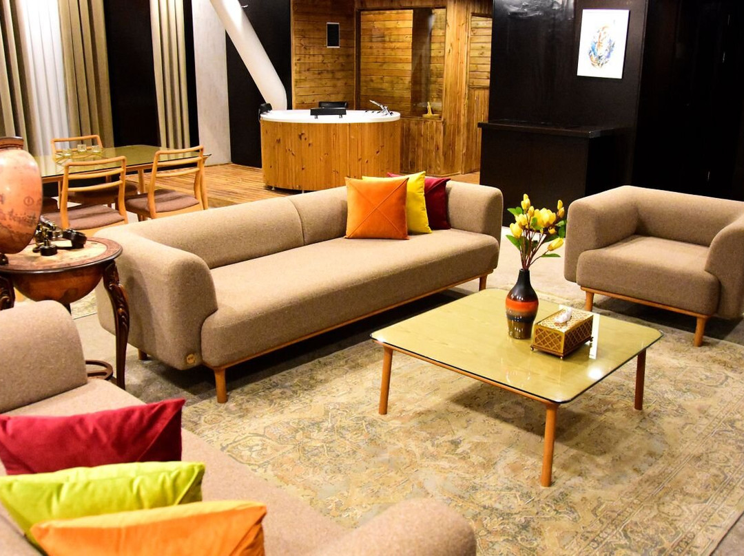 占兰大酒店主图