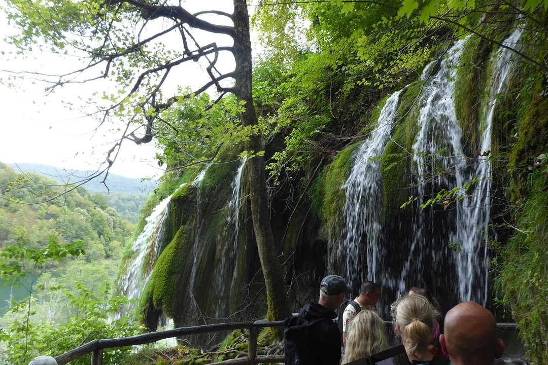 Galovac Lake景点图片