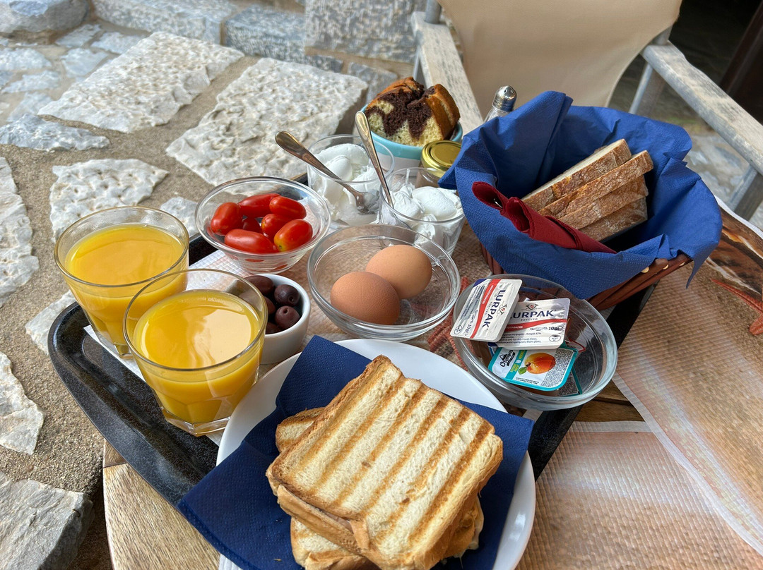 Psamathous Guest House主图