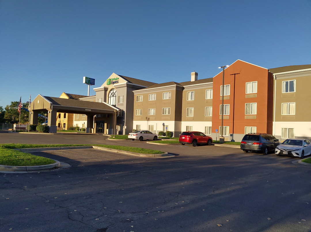 Holiday Inn Express & Suites Ogden by IHG主图