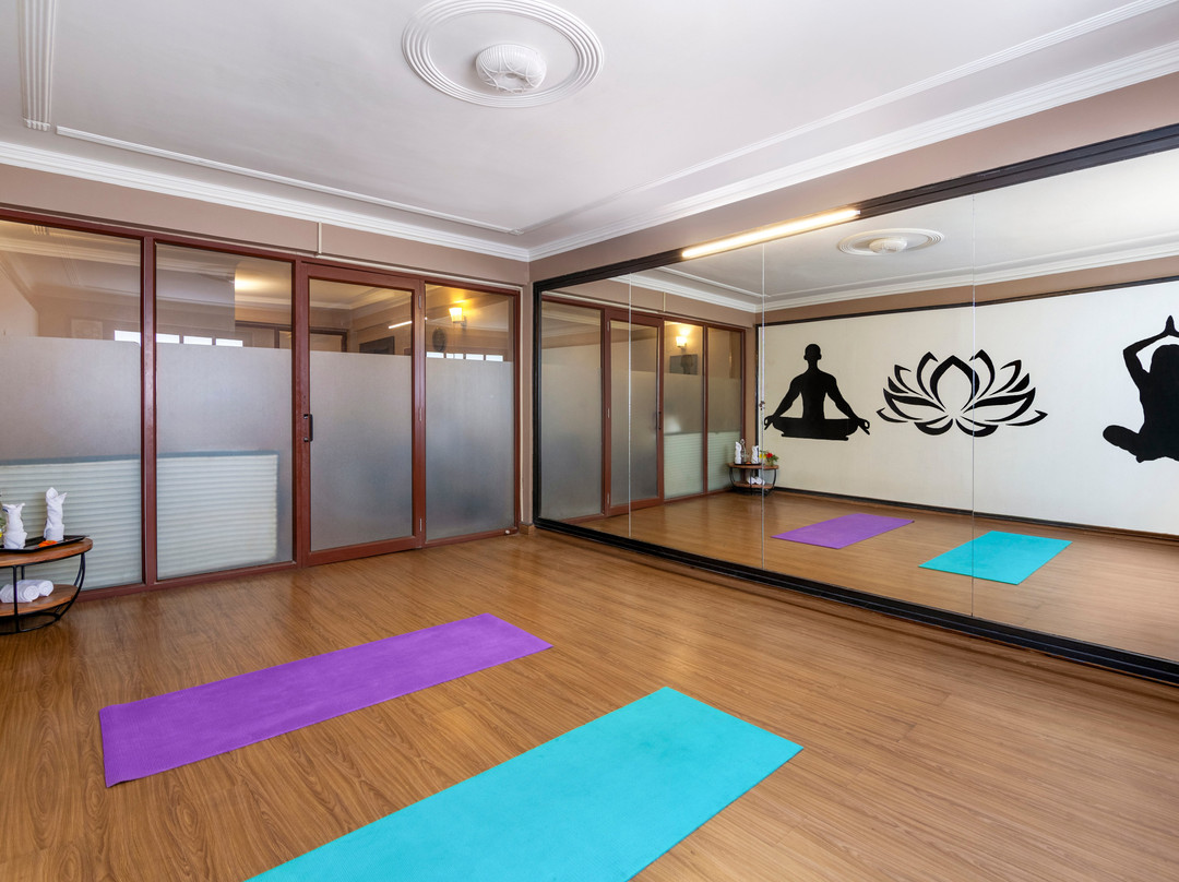 Sterling Nainital主图