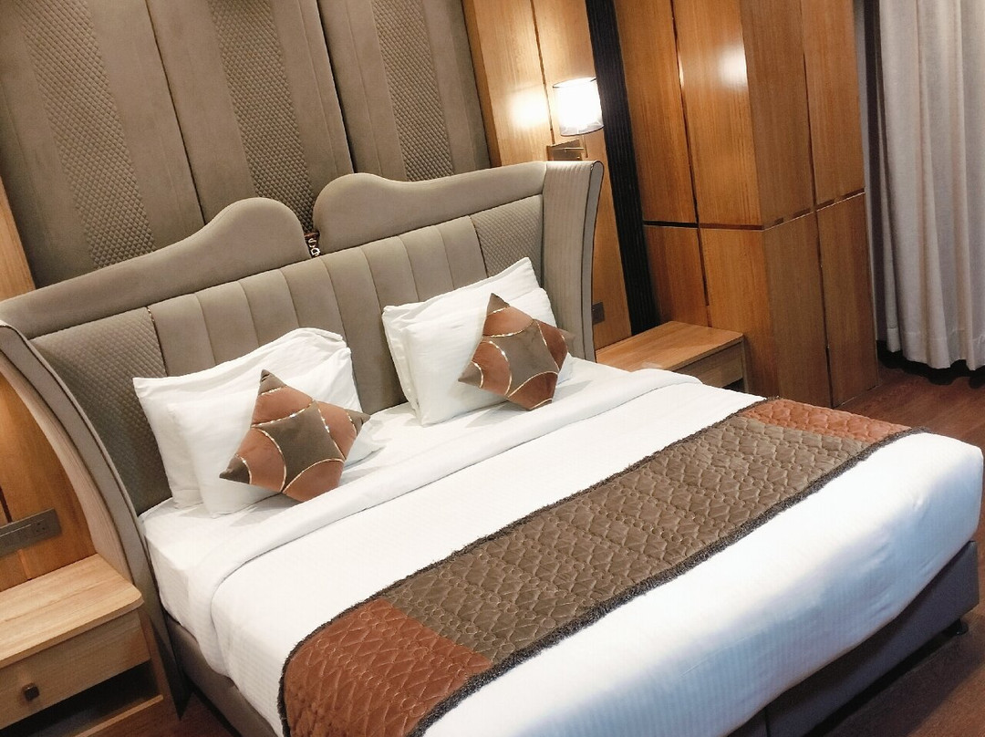 The Mystic Palms主图