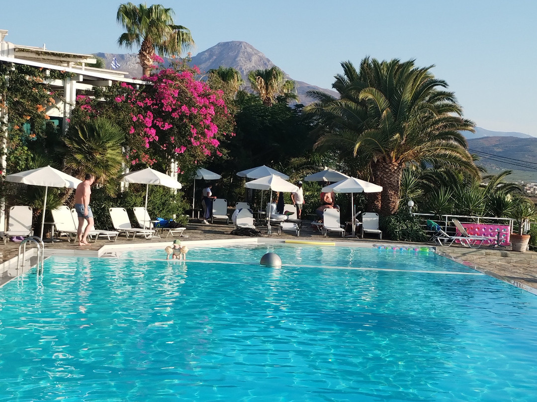 Hotel Plakures主图