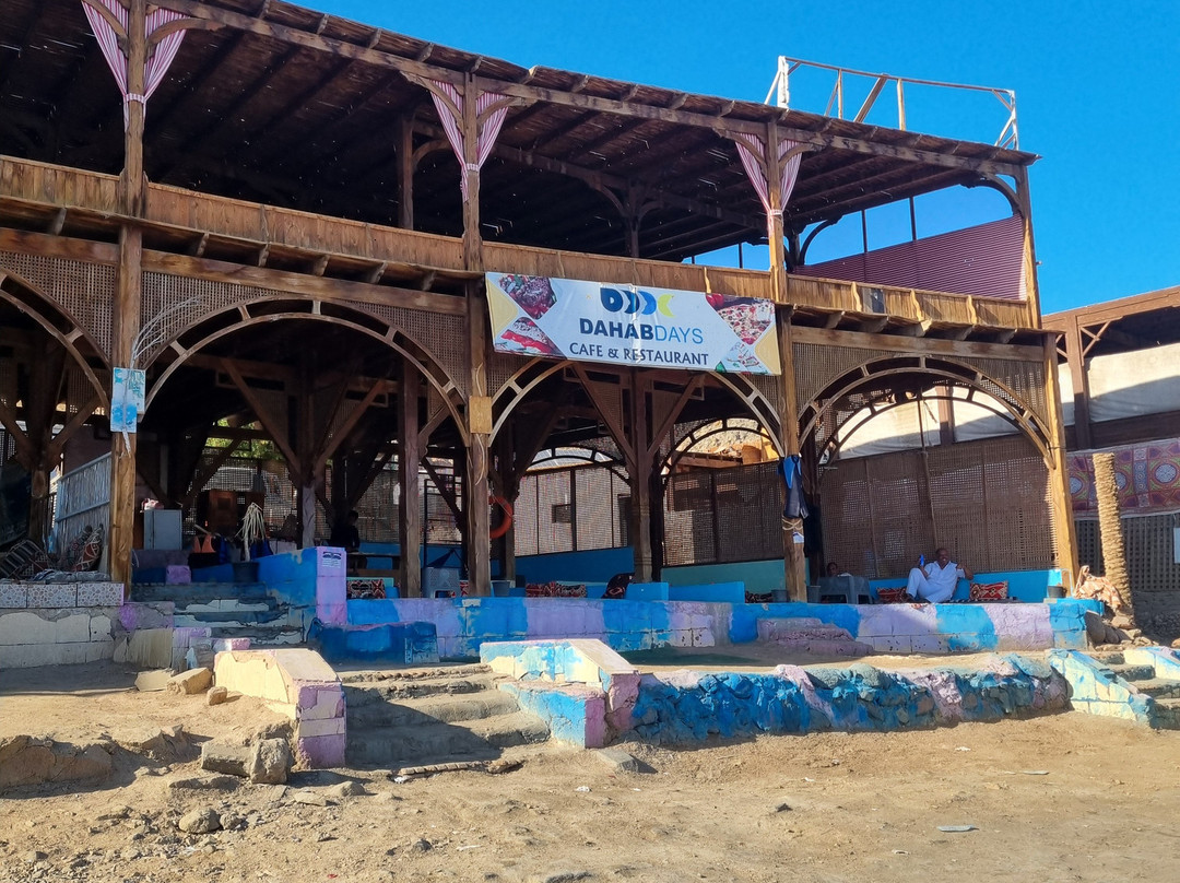 Black Rock Dive Centre-达哈卜必去景点