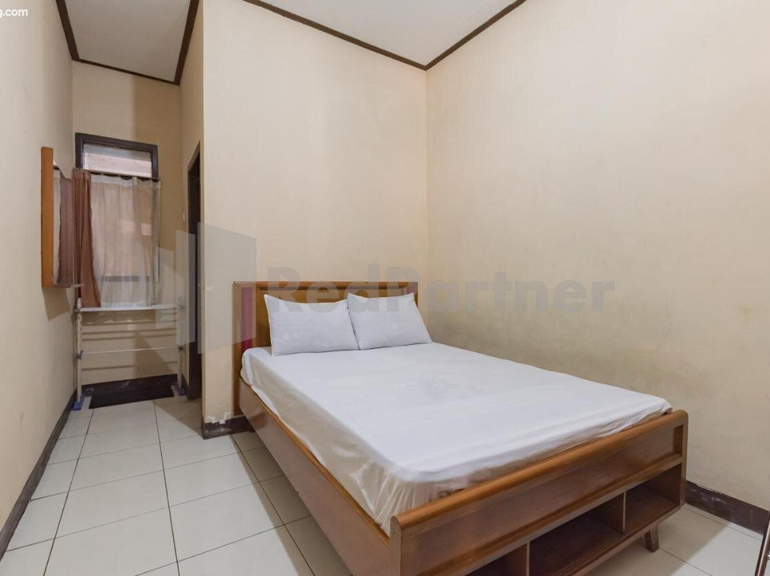 OYO 90912 Wisma Pkpn 1