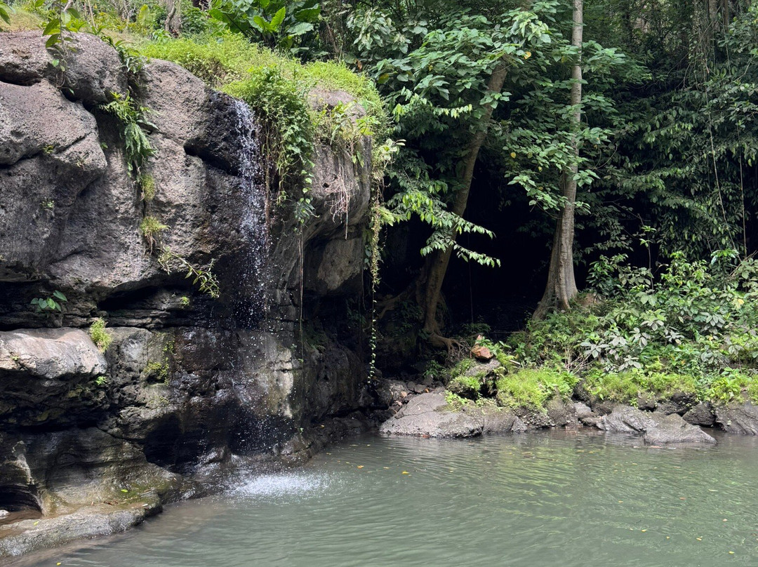 Beji Guwang Hidden Canyon景点图片