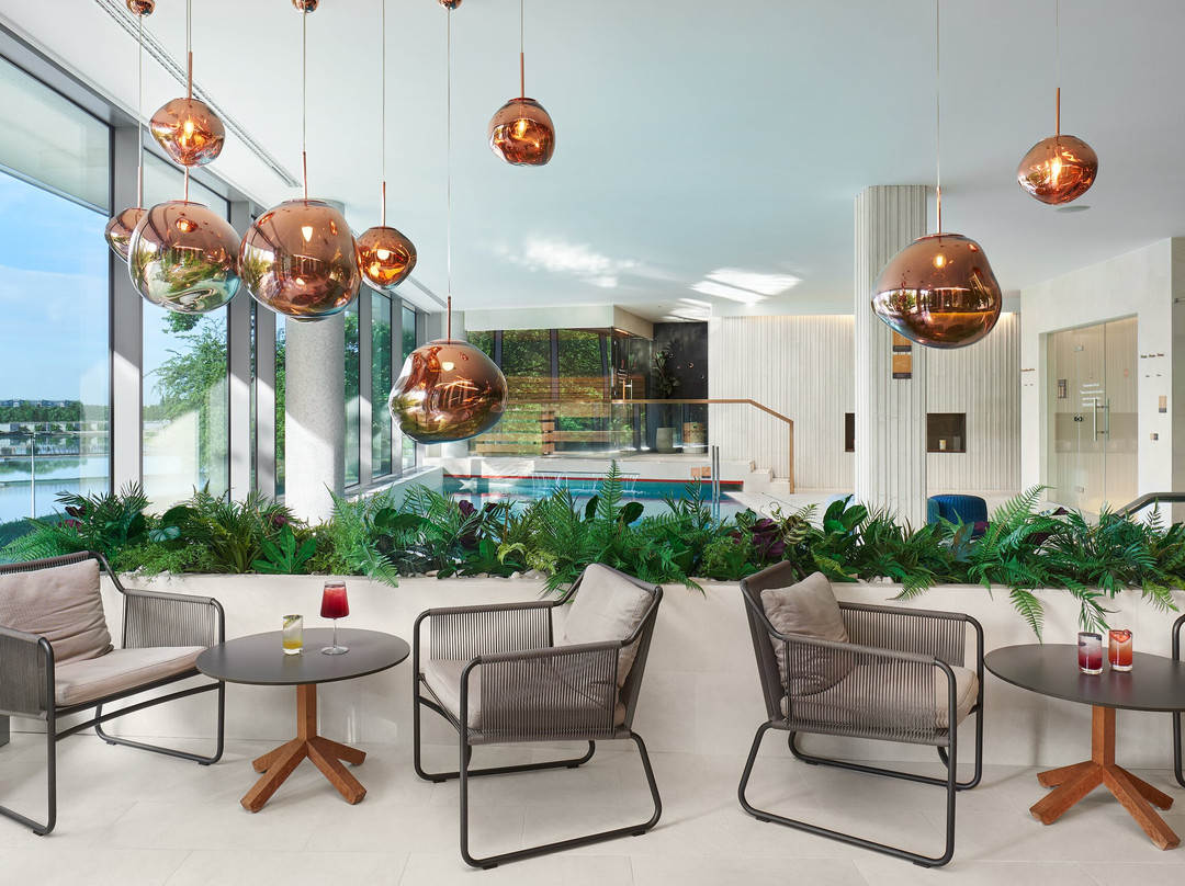 Crystal House Suite Hotel & Spa主图