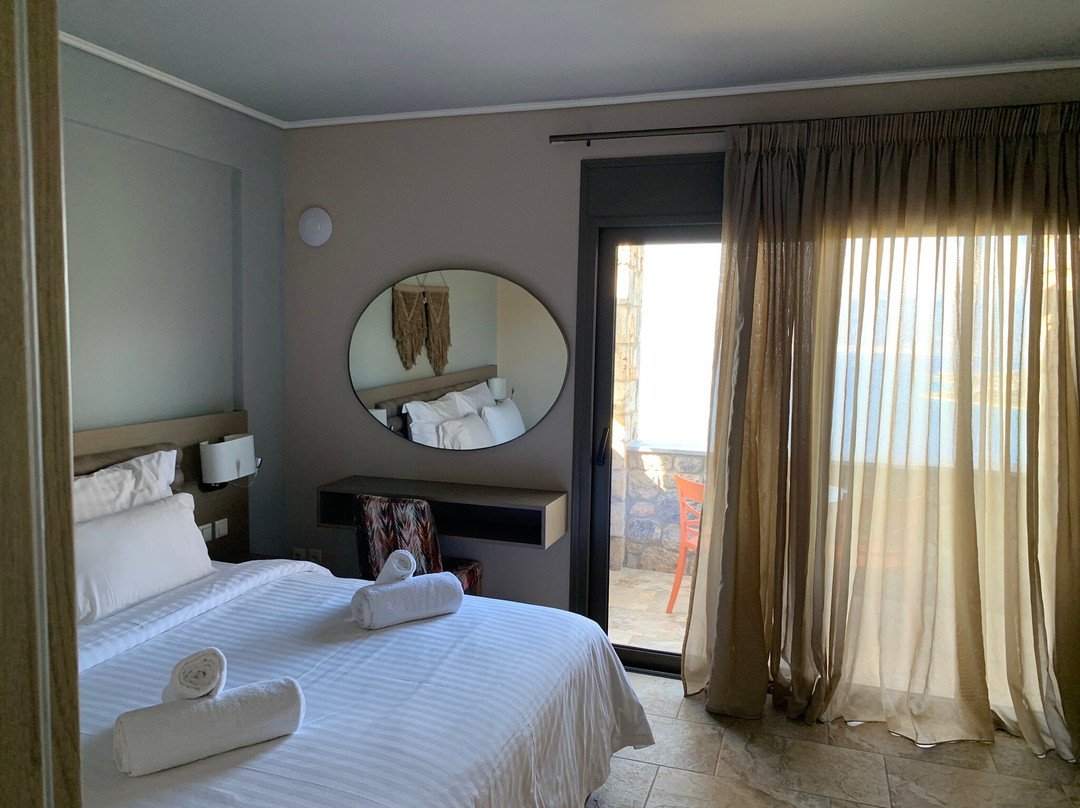 Searocks Exclusive Villas Resort主图