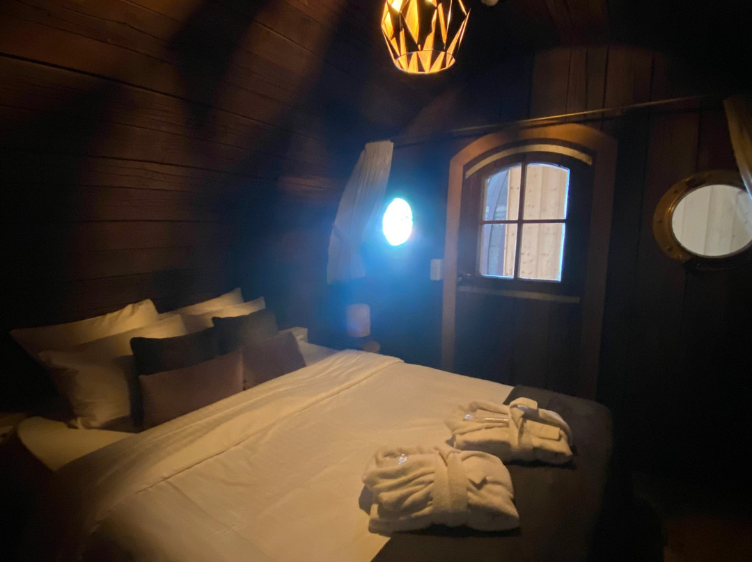 德夫洛范斯塔佛伦酒店主图