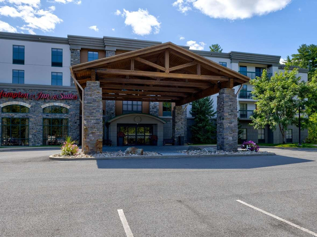 Hampton Inn & Suites Lake George