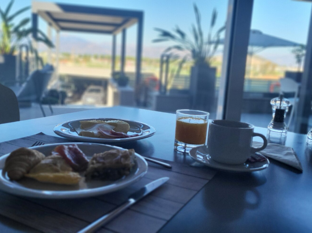 Andrews Luxury Residence主图