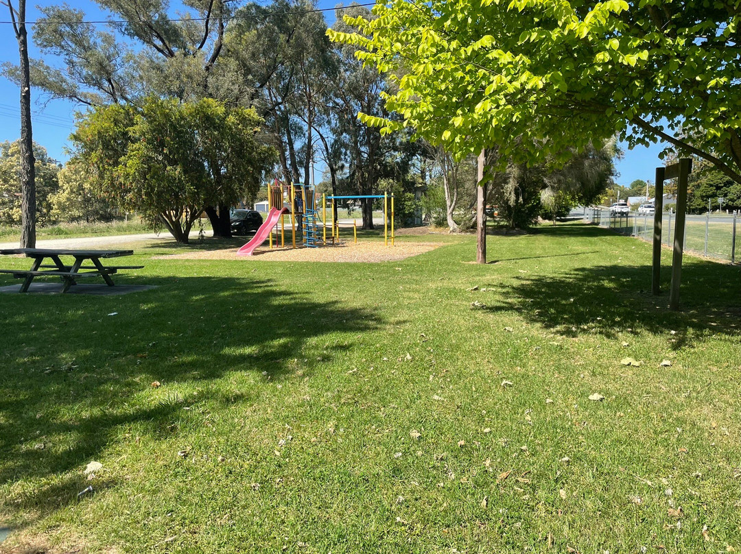 Bruthen's Lion Park-Bruthen必去景点