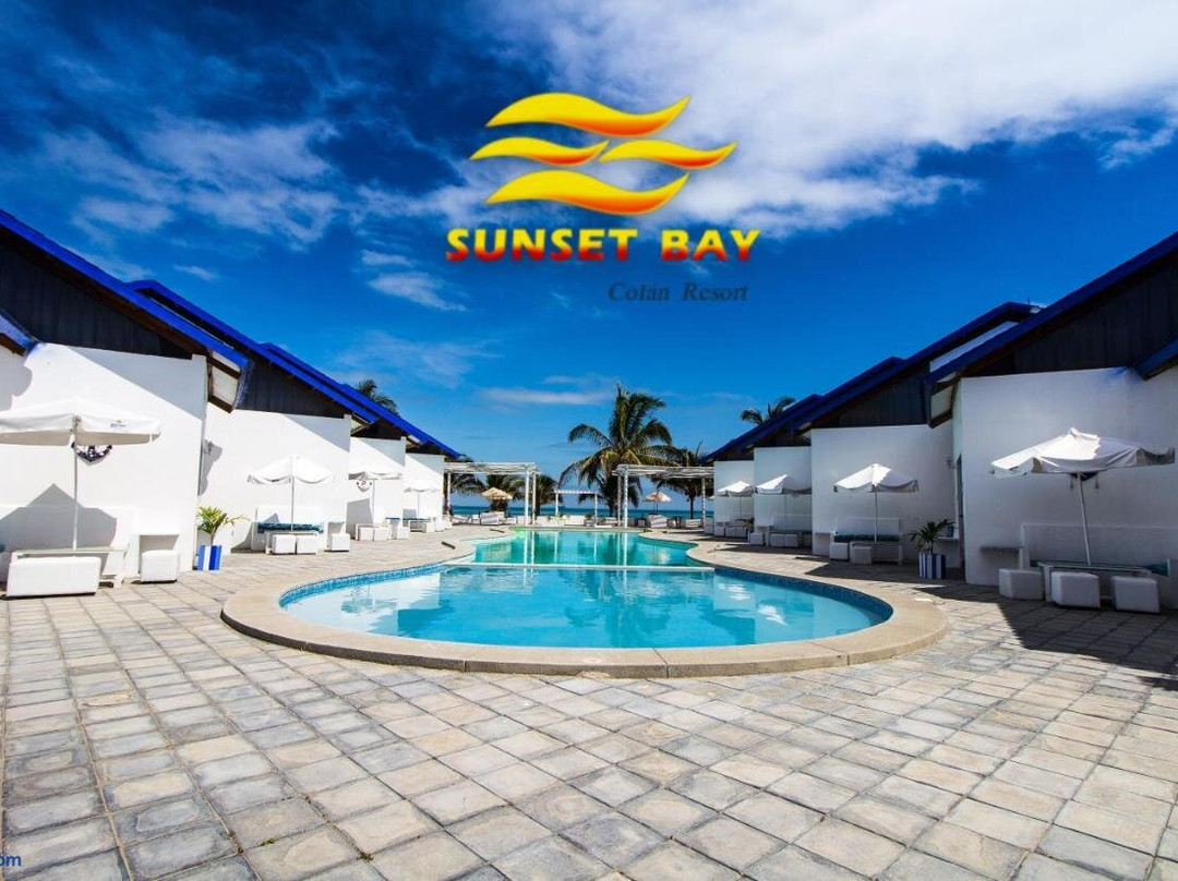 Sunset Bay Colan主图