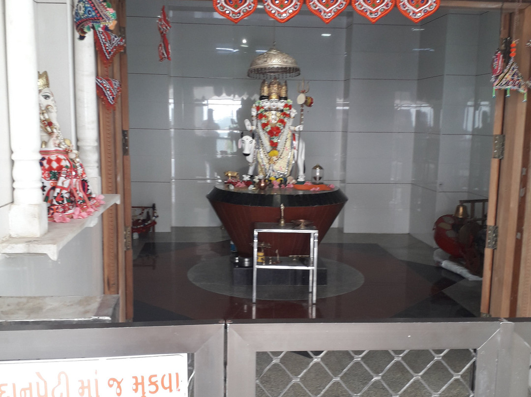 Dattatreya Temple at Kalo Dungar景点图片