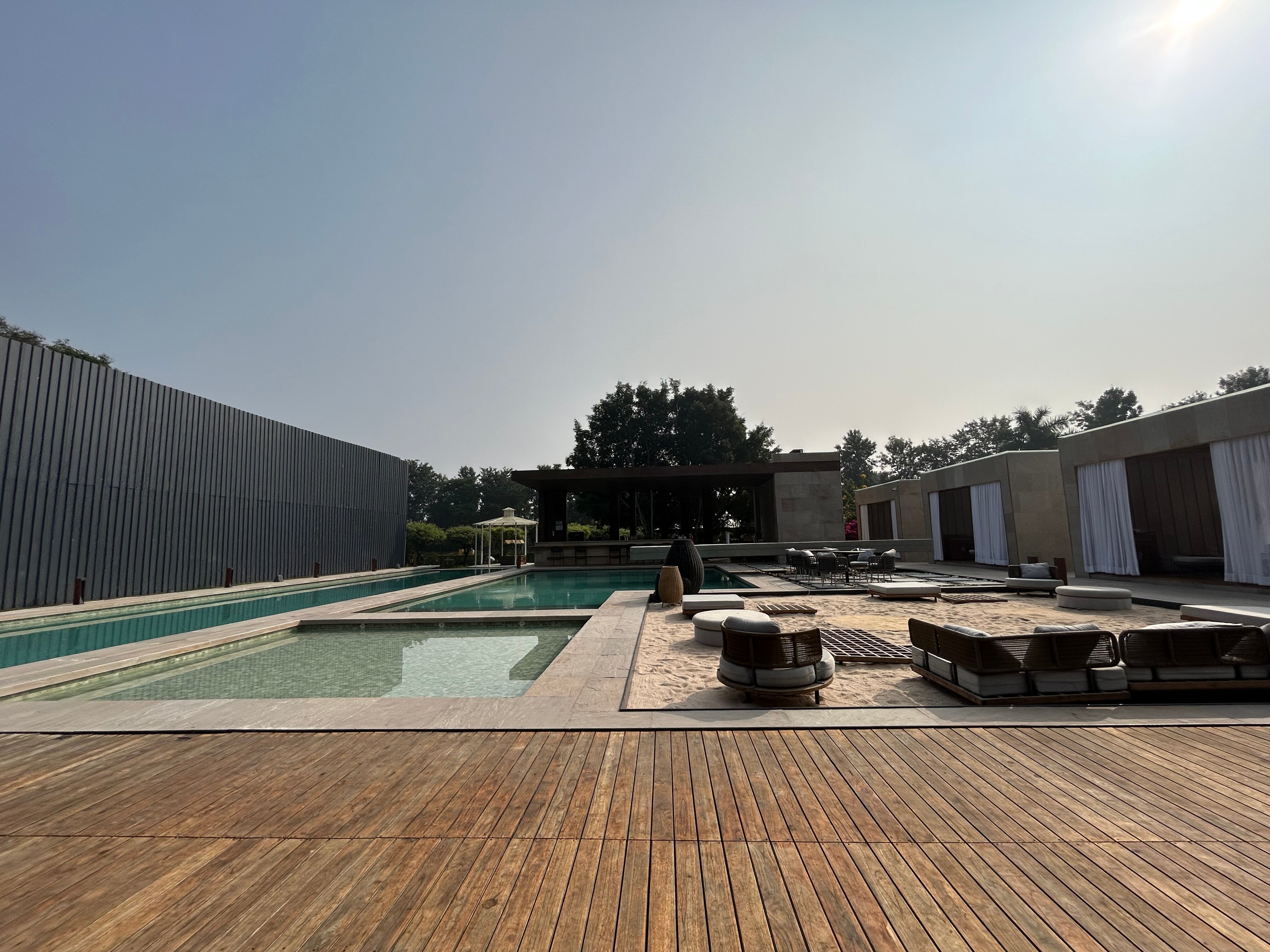 Naturoville Wellness Resort Rishikesh - Surrounded by Nature, Rooted in Wellness-泳池