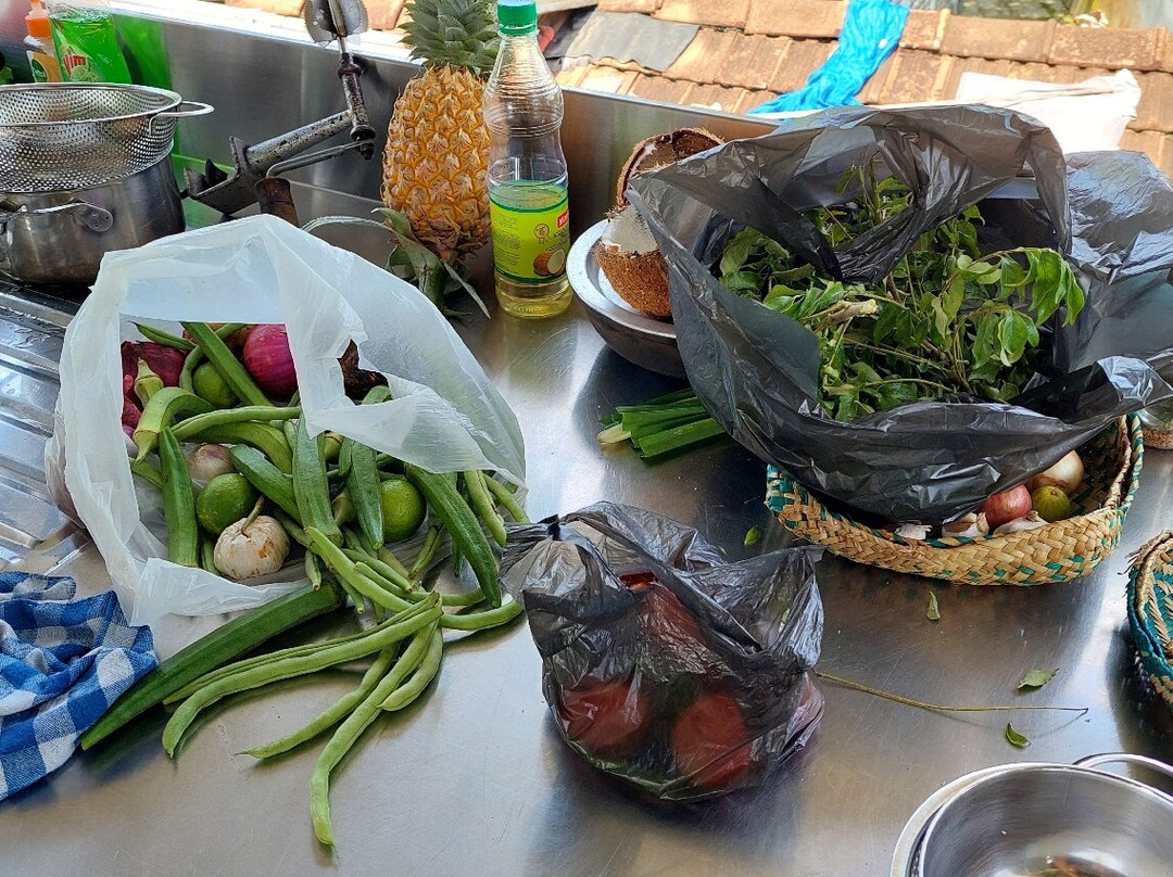 Karuna s Cooking Class @ Sonja's Healthfood Restaurant-乌纳瓦图纳必去景点