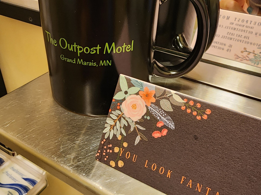 The Outpost Motel主图