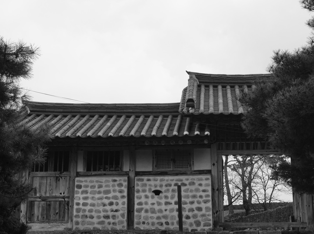 Maengssi Haengdan·Gobul Maengsaseong Ginyeomgwan-牙山市必去景点