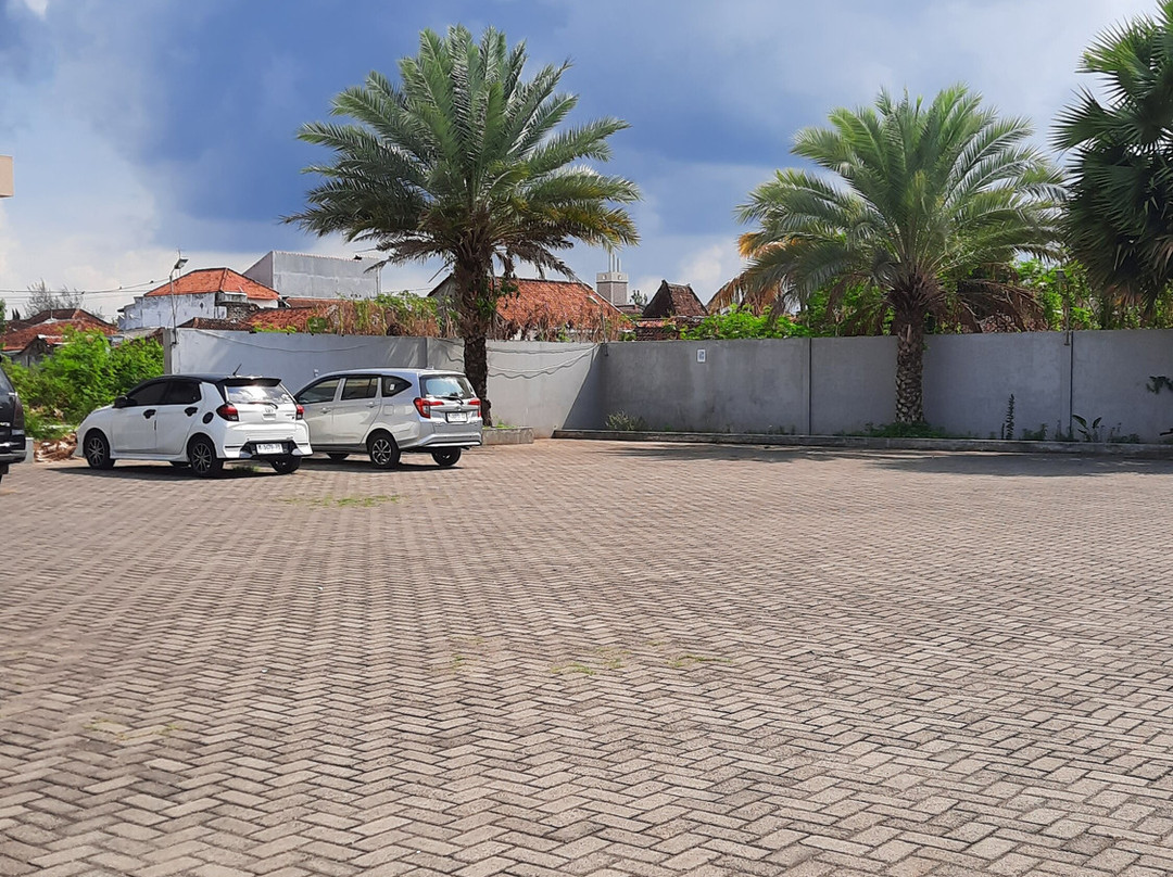 Capital O 91166 El Malik Hotel