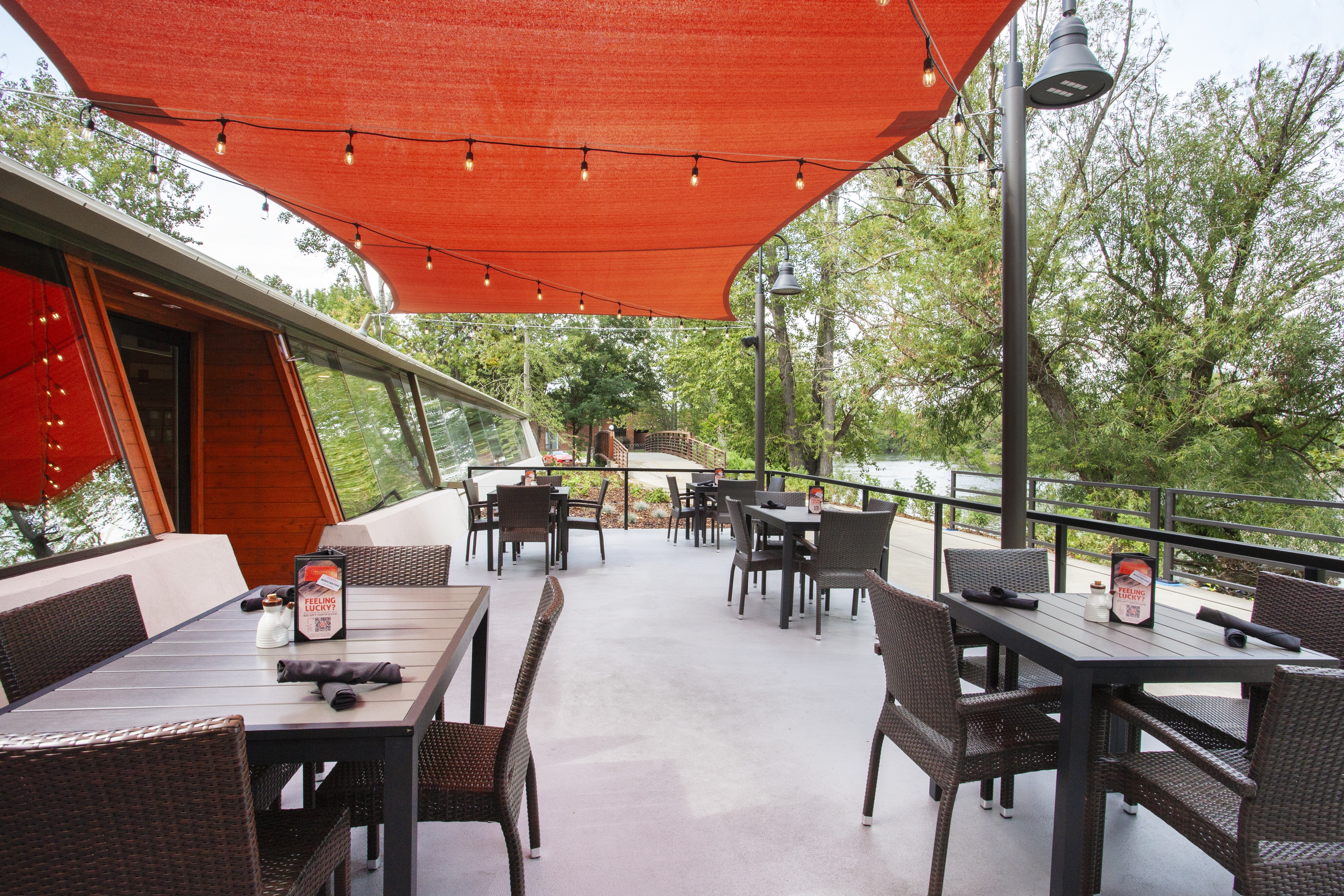 The Riverside Hotel-餐饮