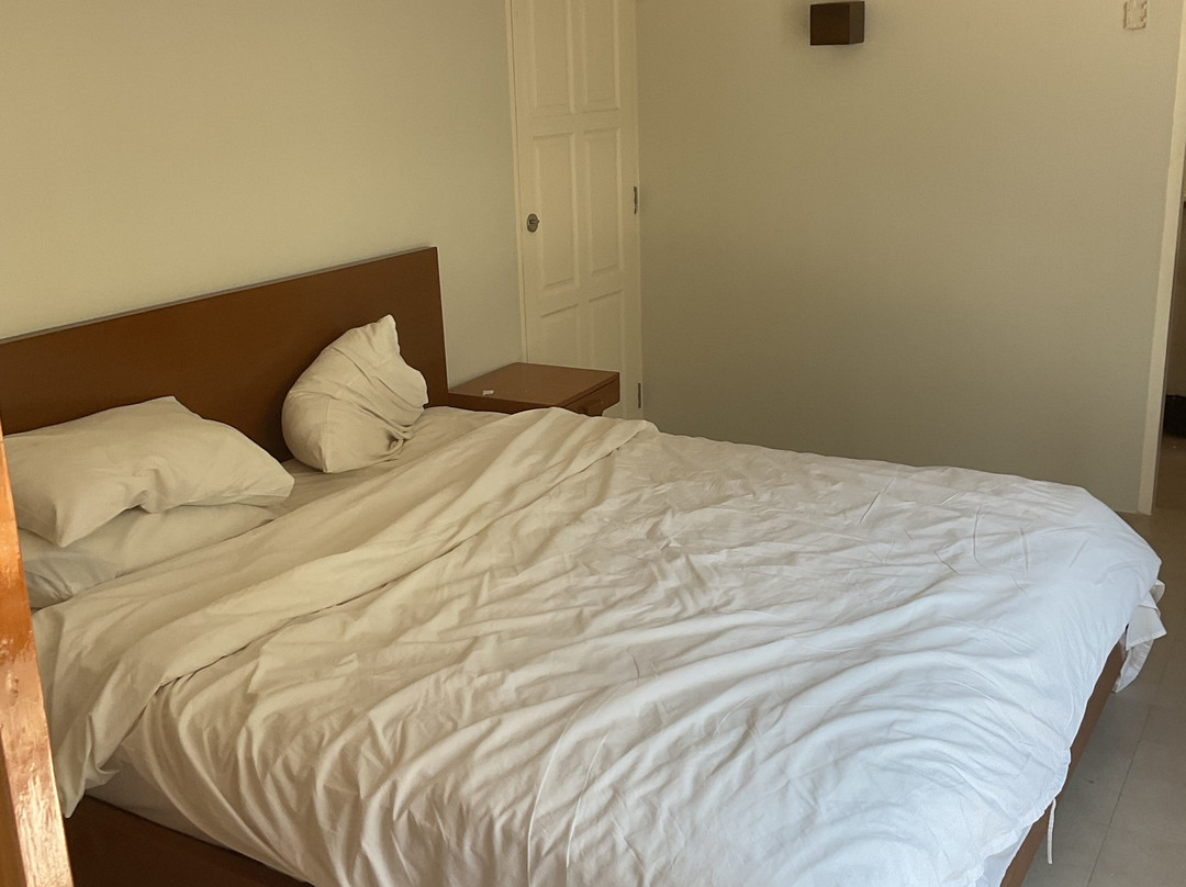 班斯日罗勇海滨酒店主图