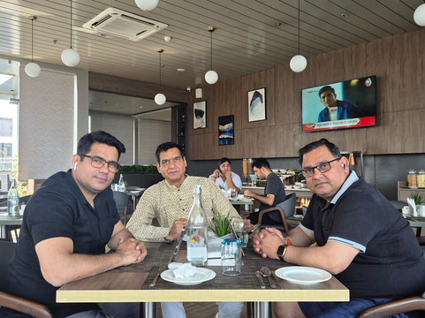 苏拉特拉米国际酒店主图