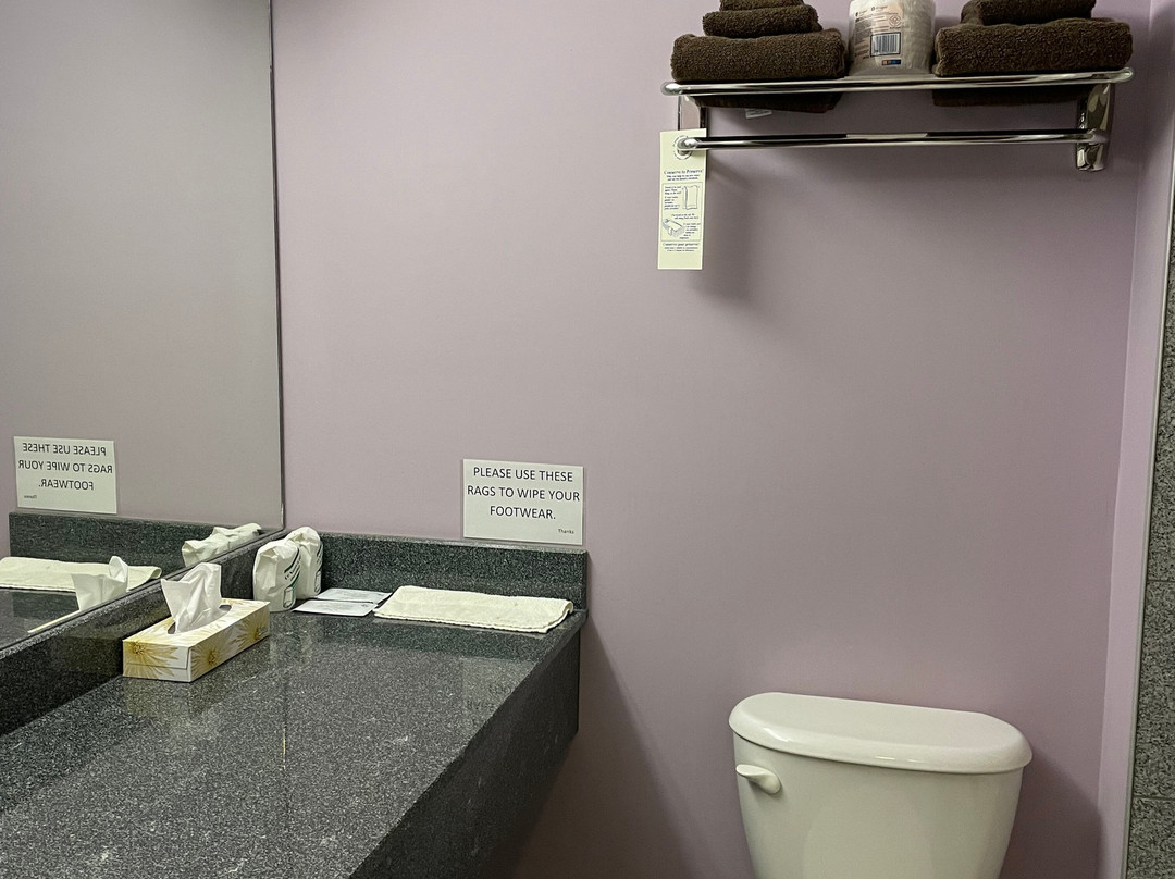 The Barrhead Inn & Suites主图