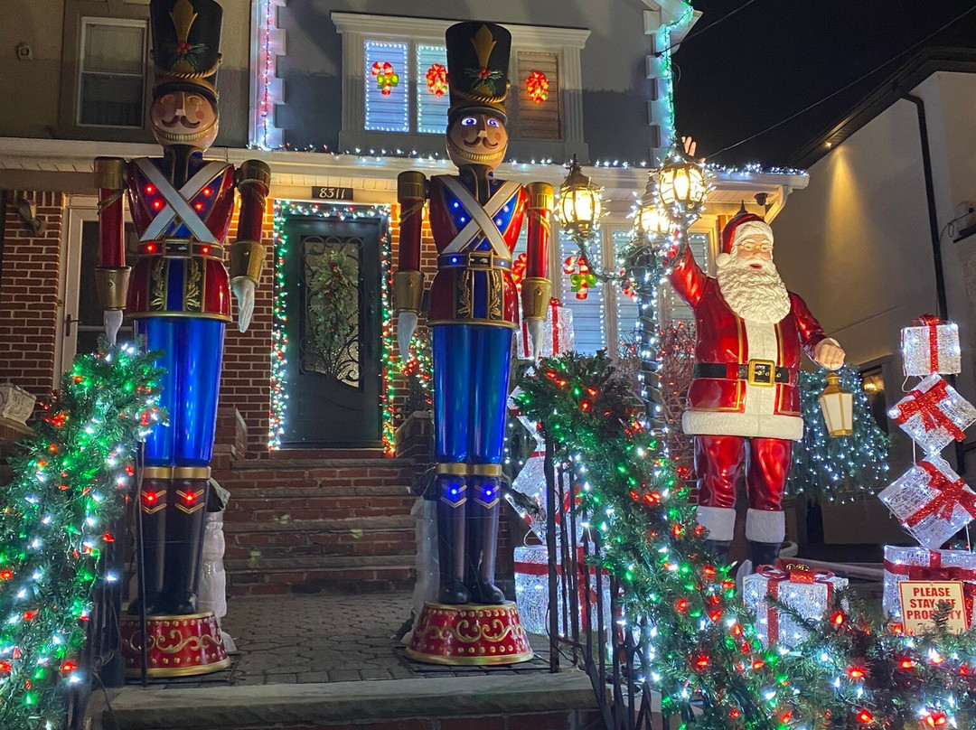 Dyker Heights-布鲁克林必去景点